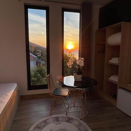 Four Generation Hotel Shiroka Экстерьер фото